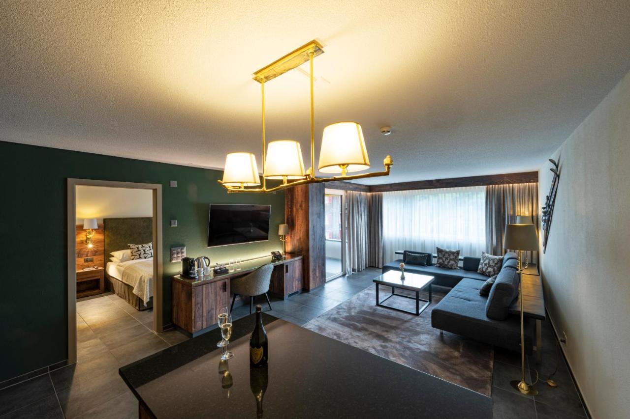 Romantik Hotel Schweizerhof Γκρίντελβαλντ Εξωτερικό φωτογραφία