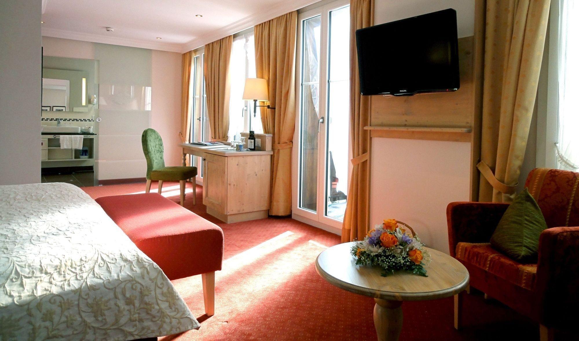 Romantik Hotel Schweizerhof Γκρίντελβαλντ Εξωτερικό φωτογραφία